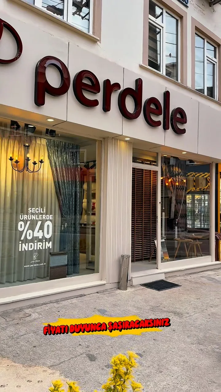 Perdele Bursa mağazası vitrini