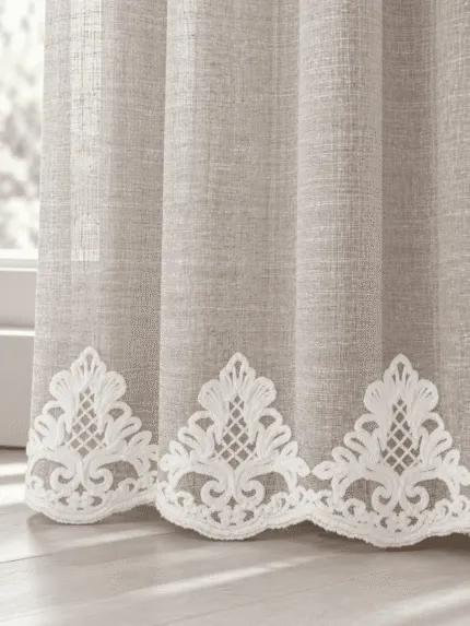 Bej etek nakışlı tül perde damask motif yakın çekim
